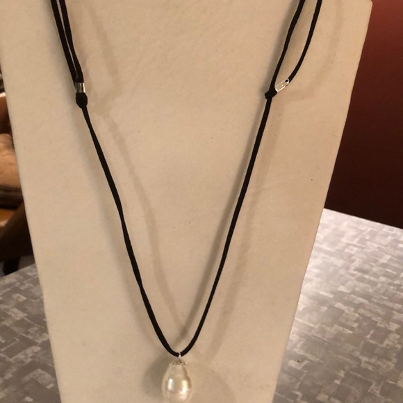 Slip knot shell baroque pearl necklace - Picture 1 of 3